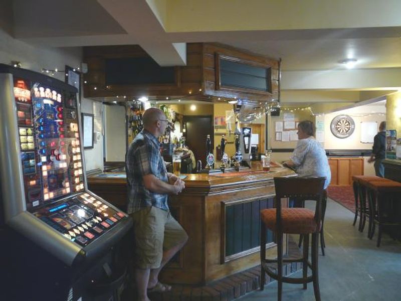 (Pub, Bar). Published on 31-08-2014 