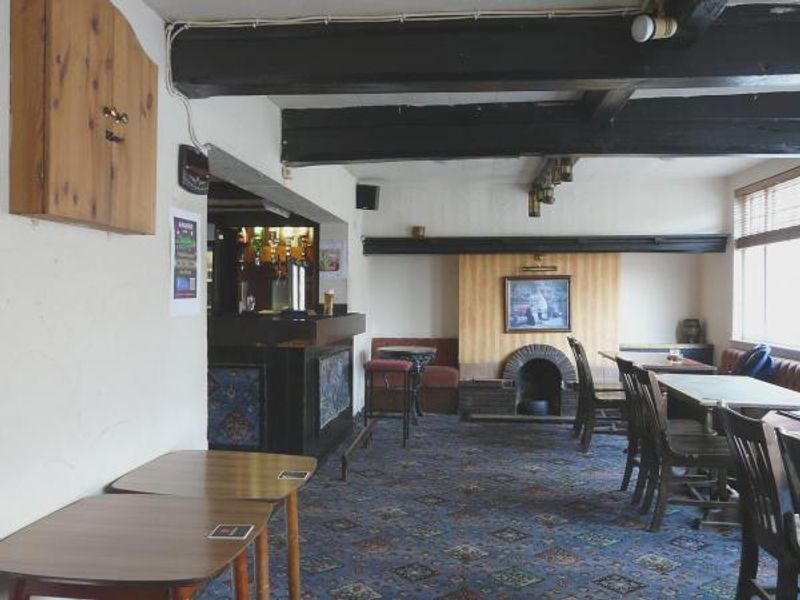 (Pub, Bar). Published on 04-08-2015