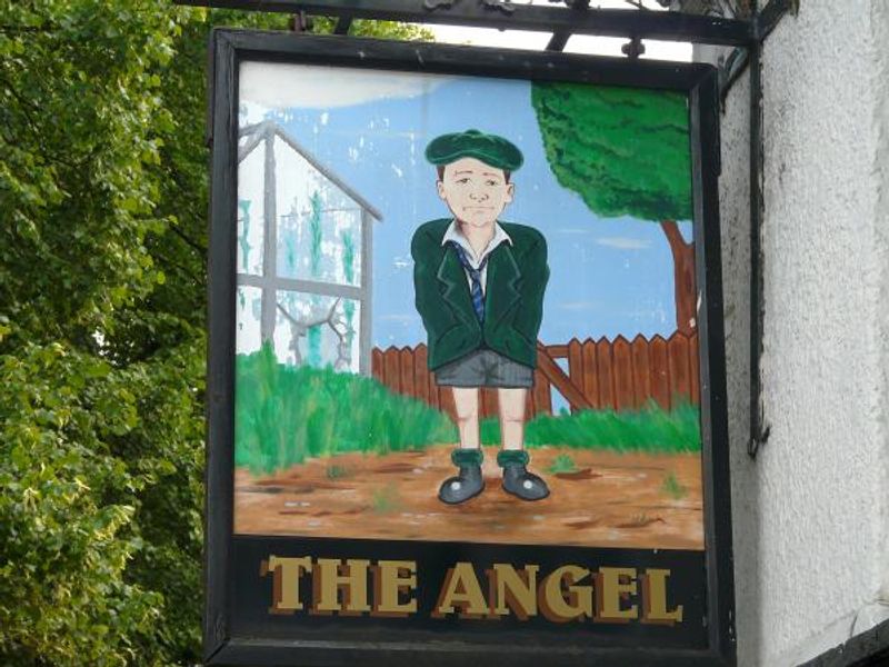 (Pub, External, Sign). Published on 12-08-2015