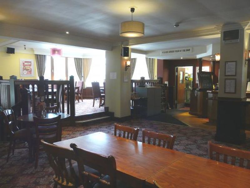 (Pub, Restaurant). Published on 01-05-2016 