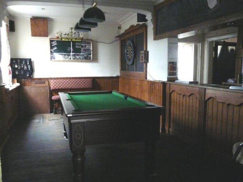 (Pub, Bar). Published on 19-09-2014