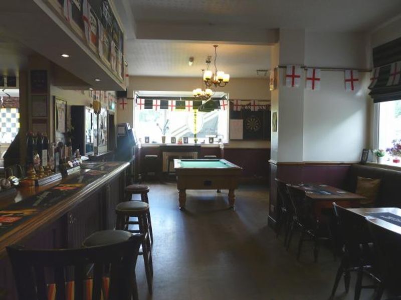 (Pub, Bar). Published on 26-07-2016 