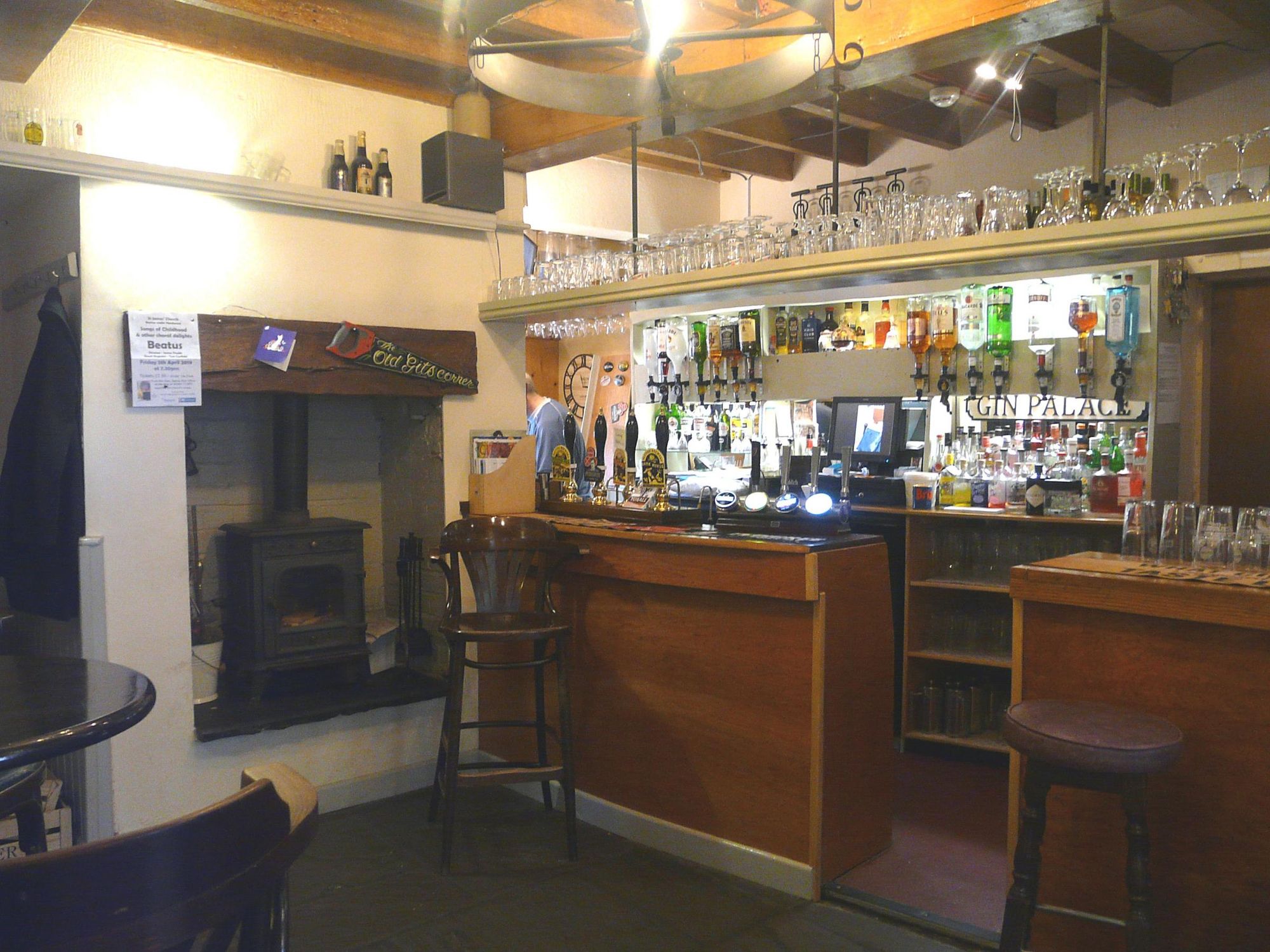 (Pub, Bar). Published on 21-04-2019