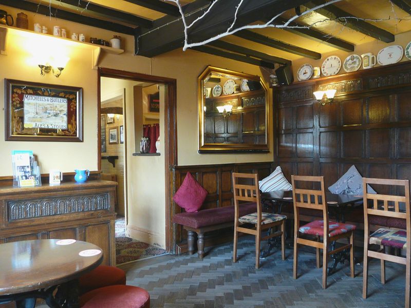 (Pub, Bar). Published on 29-07-2018 