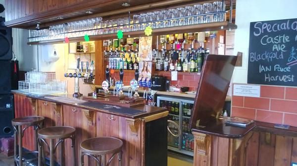 (Pub, Bar). Published on 10-10-2013