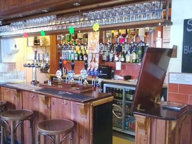 (Pub, Bar). Published on 10-10-2013