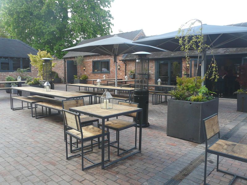 (Pub, External, Garden). Published on 13-05-2019