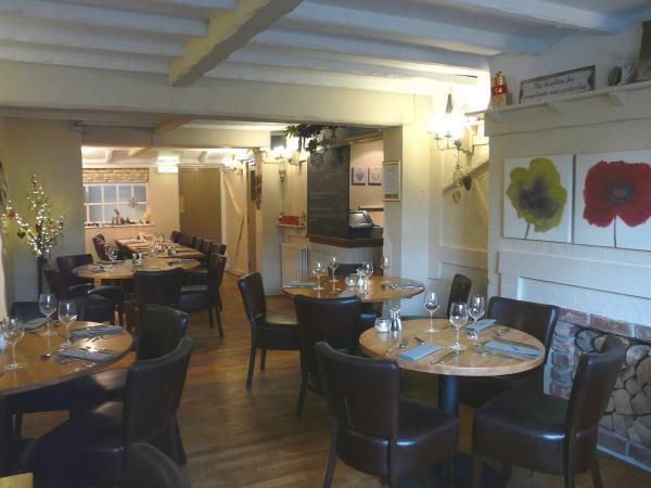 (Pub, Restaurant). Published on 07-12-2014