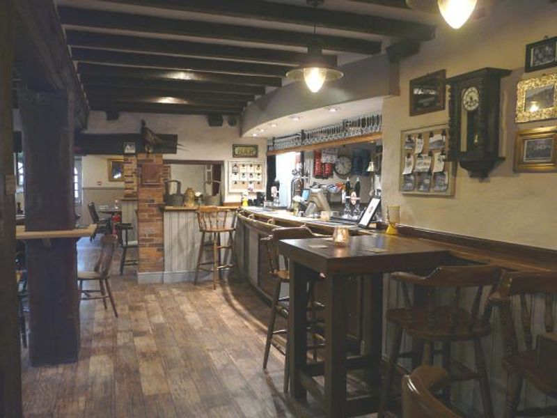 (Pub, Bar). Published on 29-03-2016 