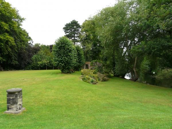 (Pub, External, Garden). Published on 01-08-2015