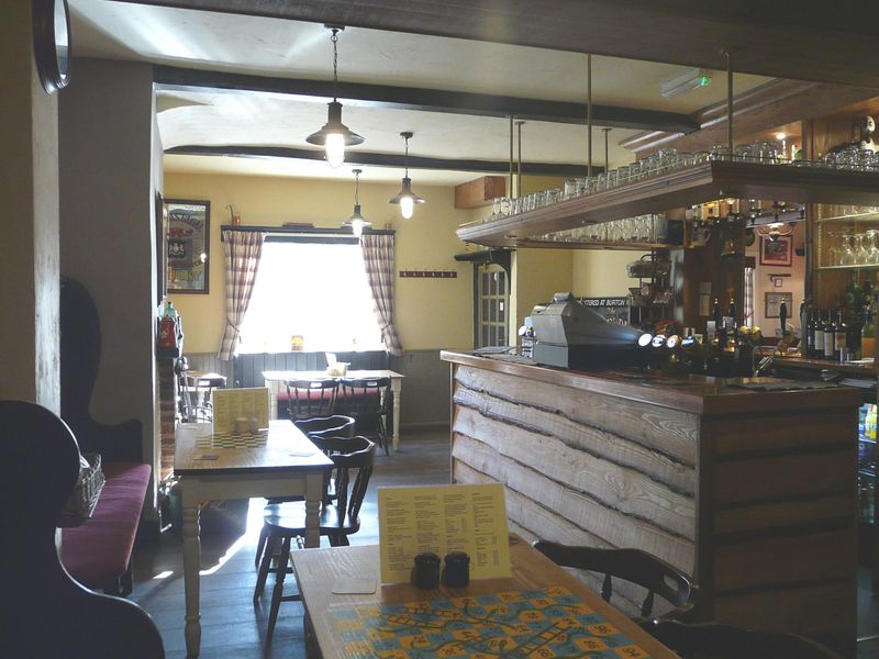 (Pub, Bar). Published on 13-02-2018 