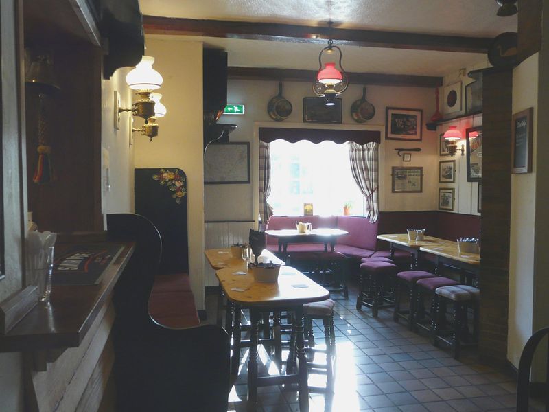 (Pub, Bar). Published on 13-02-2018 