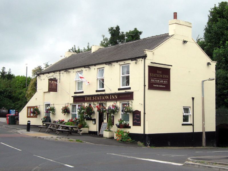 Station Inn, Silkstone Common. (Pub, External). Published on 14-10-2014