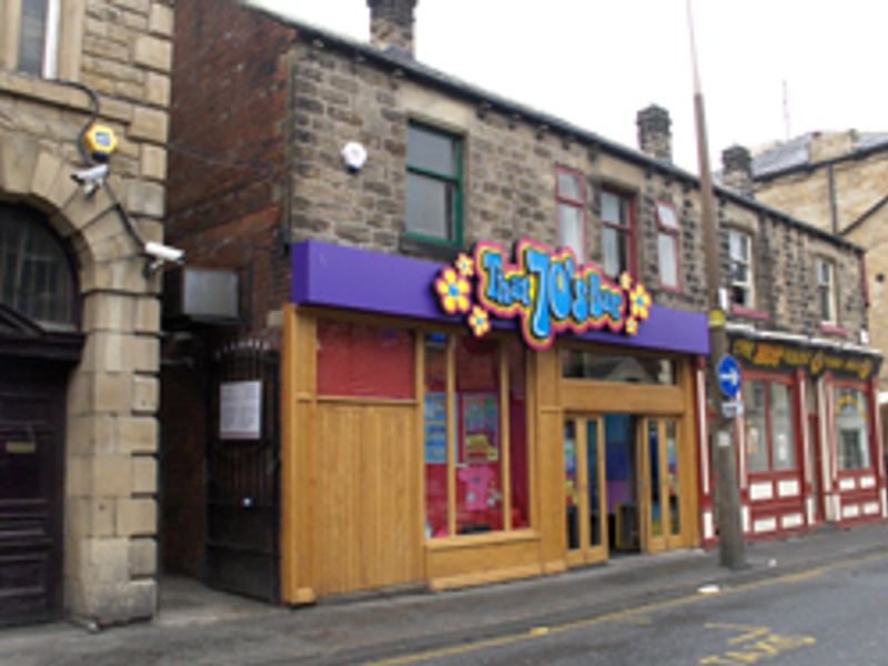 Blue Room, Barnsley. (Pub, External). Published on 25-11-2012 