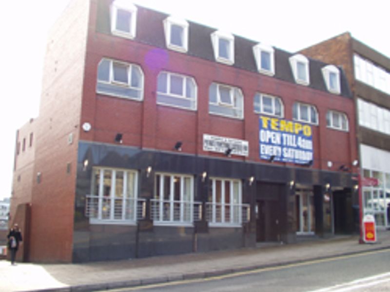 Londoner, Barnsley. (Pub, External). Published on 25-11-2012