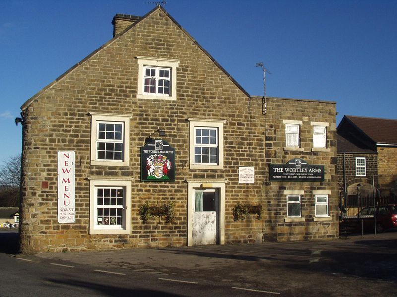 Wortley Arms, Wortley. (Pub, External). Published on 14-10-2014