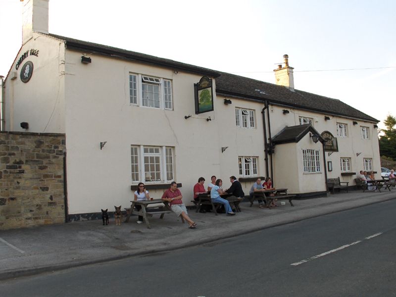 Cherry Tree, High Hoyland. (Pub, External). Published on 14-10-2014 