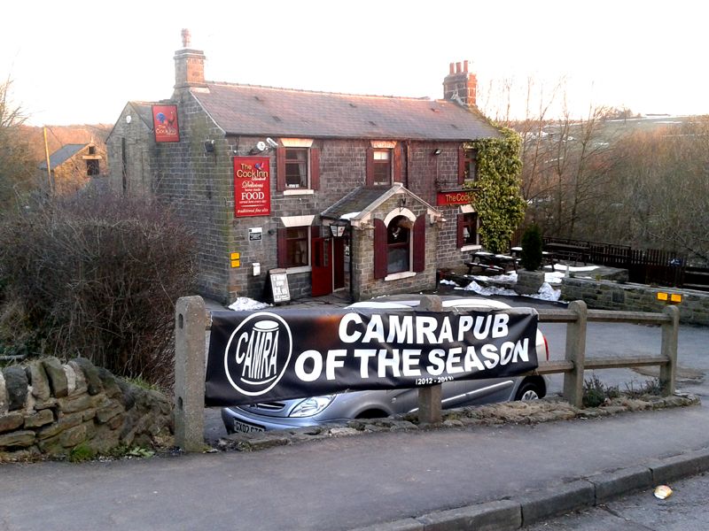 Pub with Pub of the Season Banner. (Pub, External). Published on 15-10-2014 