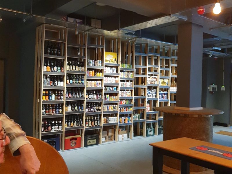 Bottle area. (Pub). Published on 16-10-2021