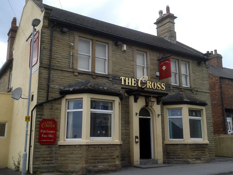 Cross, Royston. (Pub, External). Published on 14-10-2014 