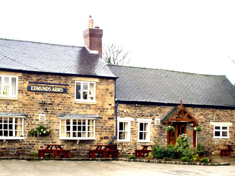 Edmund Arms, Worsbrough Village. (Pub, External). Published on 14-10-2014 