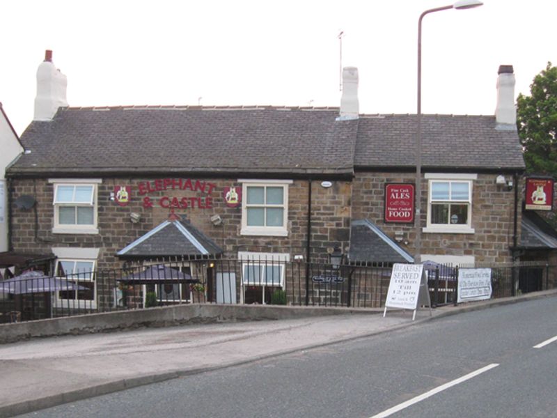 Eliphant and Castle, Hemingfield. (Pub, External). Published on 14-10-2014