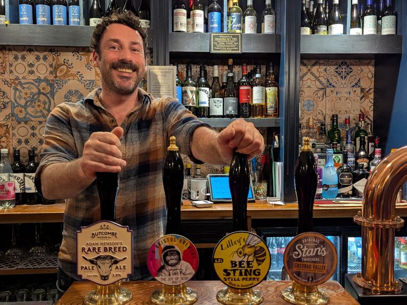 Dave the Manager. (Bar, Publican). Published on 21-03-2025 