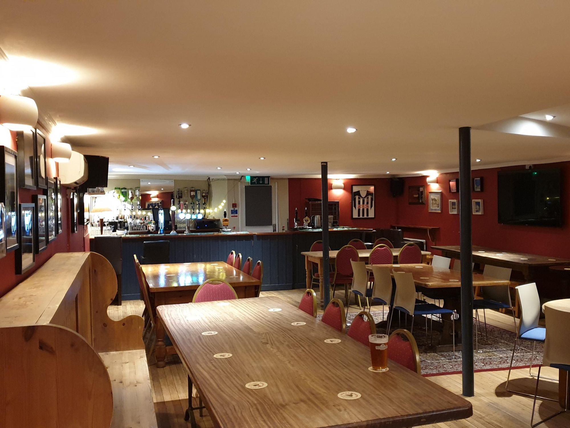 Feb 2020 - Upstairs Bar. (Bar). Published on 27-10-2020