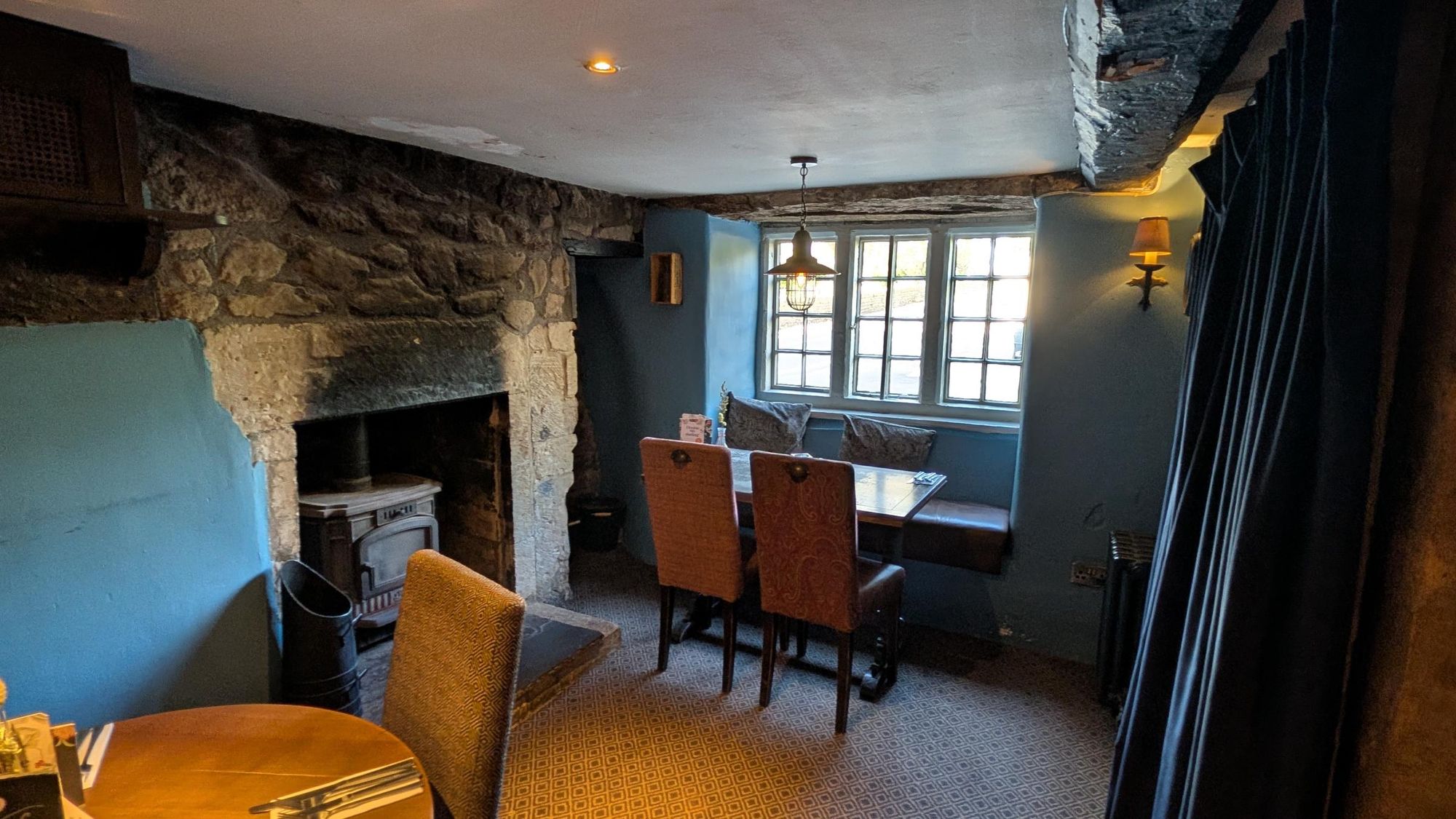 (Bar). Published on 12-04-2026