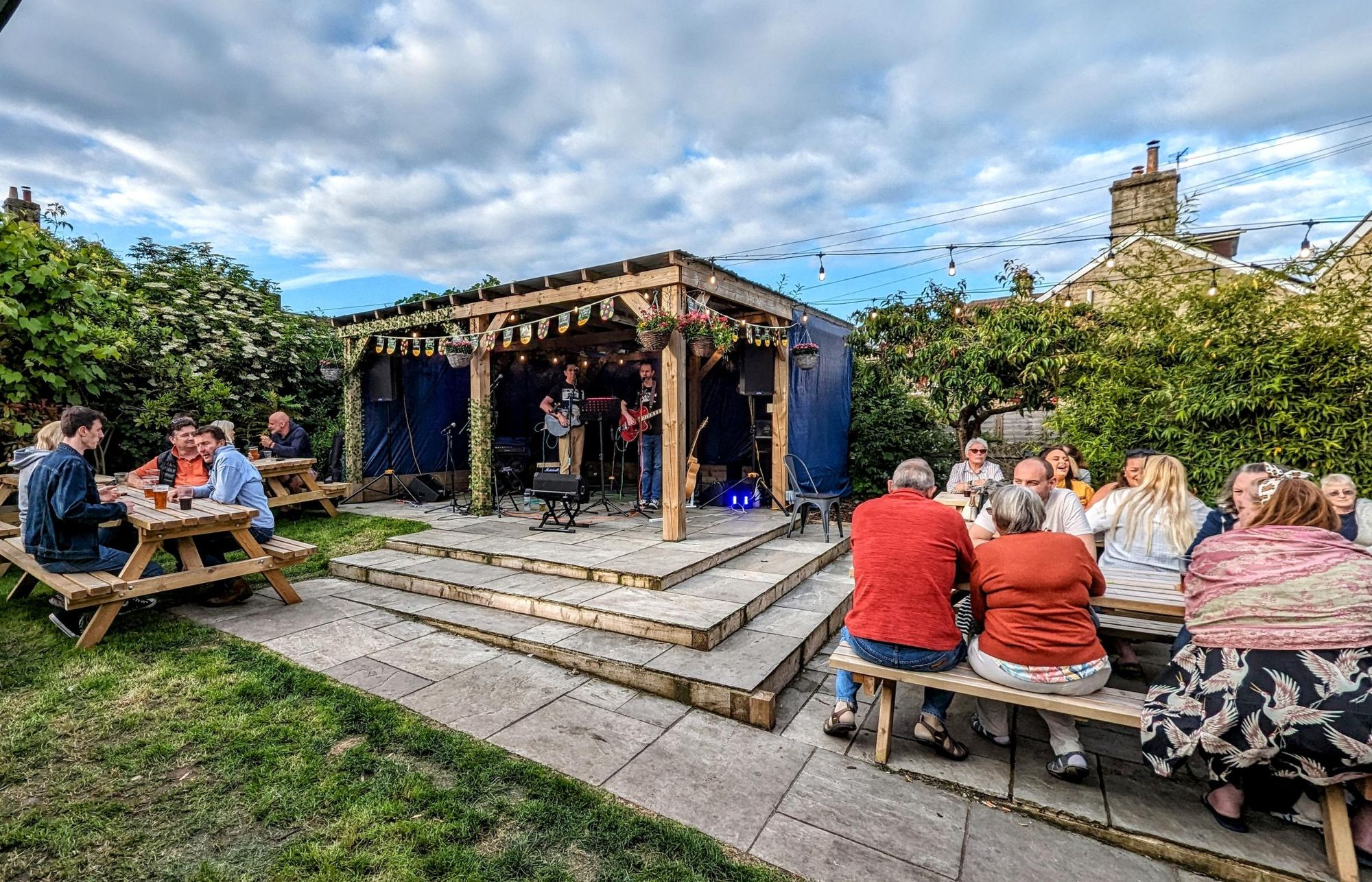 June 2024 Music Festival. (Garden). Published on 09-07-2024