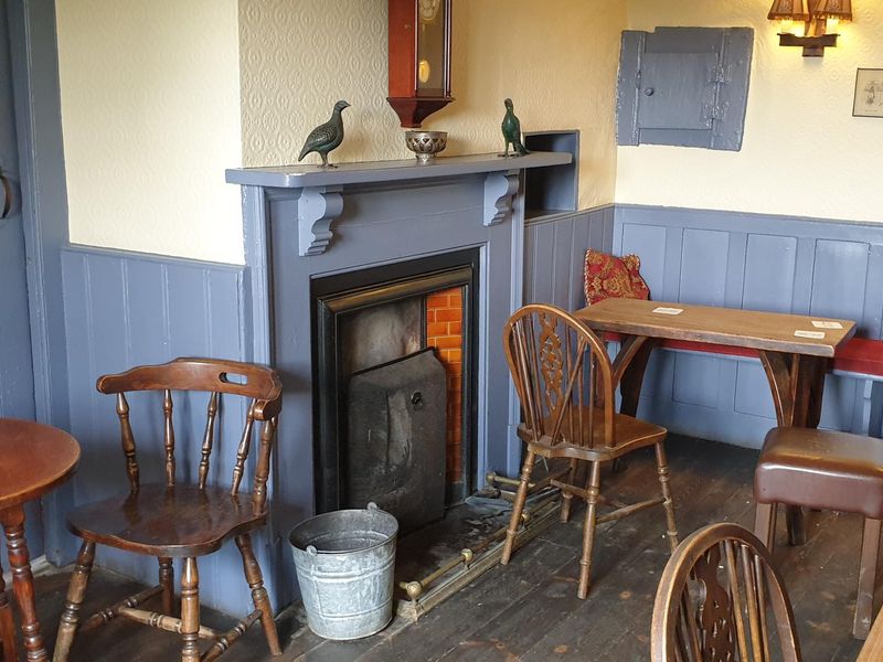Sept 2021 - Public Bar & Snug. (Bar). Published on 22-02-2024 