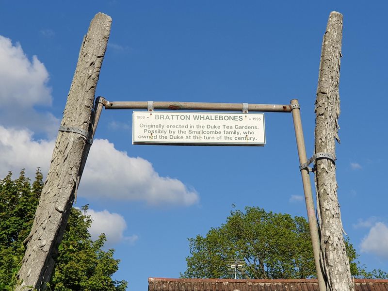 May 2022 - Whalebone Arch. (Garden). Published on 24-05-2024