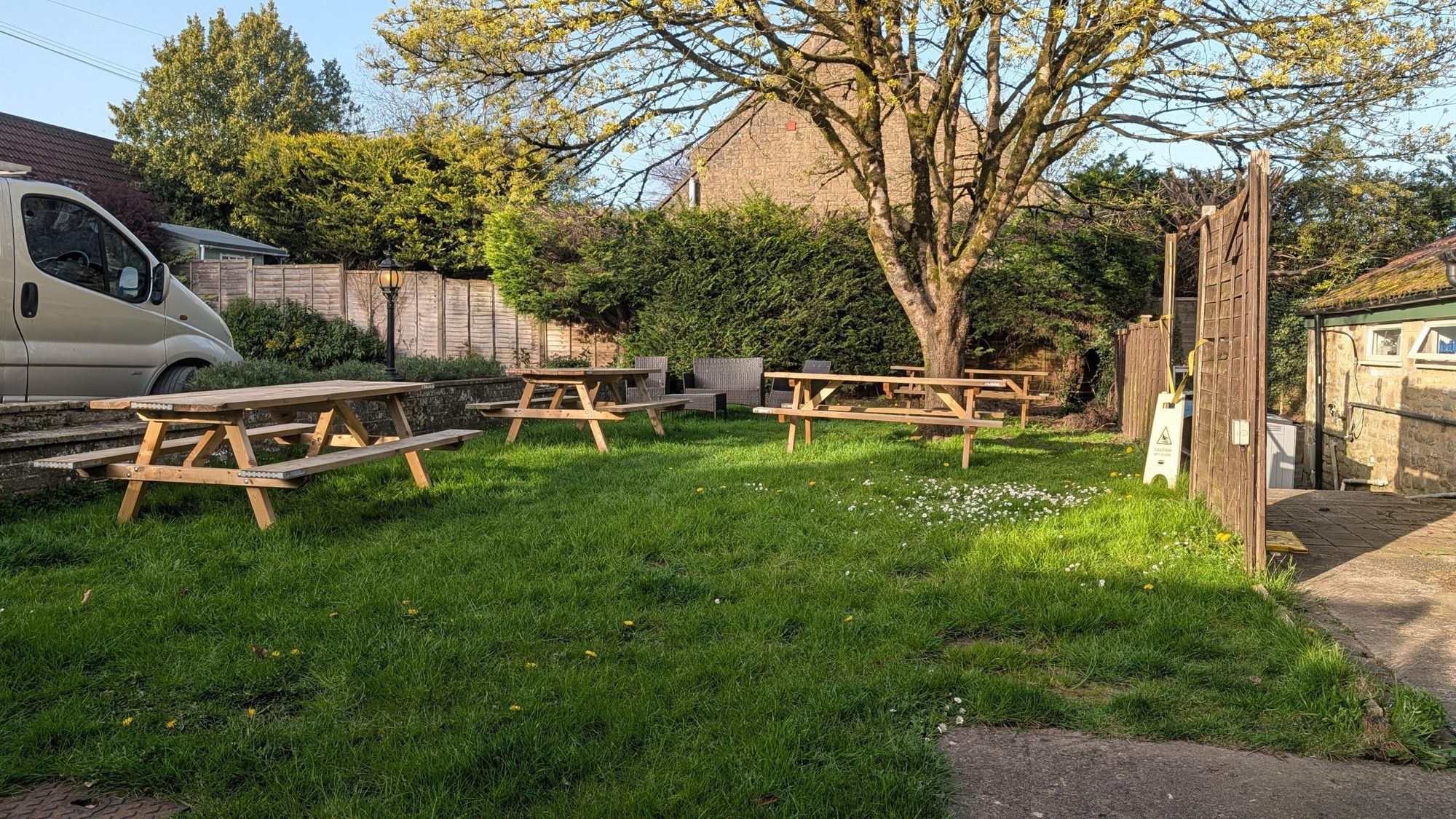 (Garden). Published on 08-04-2026