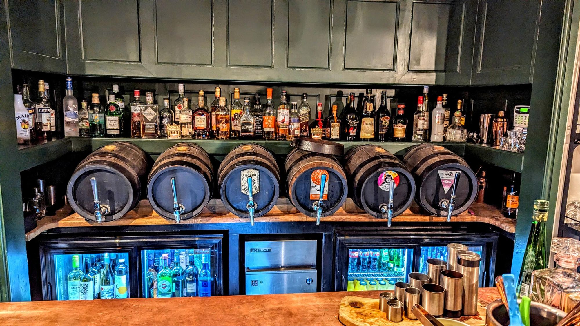 Jan 2024 - Cask ales dispensed though 'fake' barrels behind bar. (Bar). Published on 21-01-2024