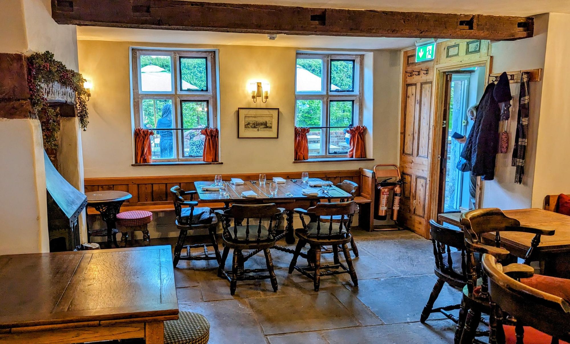 May 2024 - RH Bar. (Bar). Published on 13-05-2024