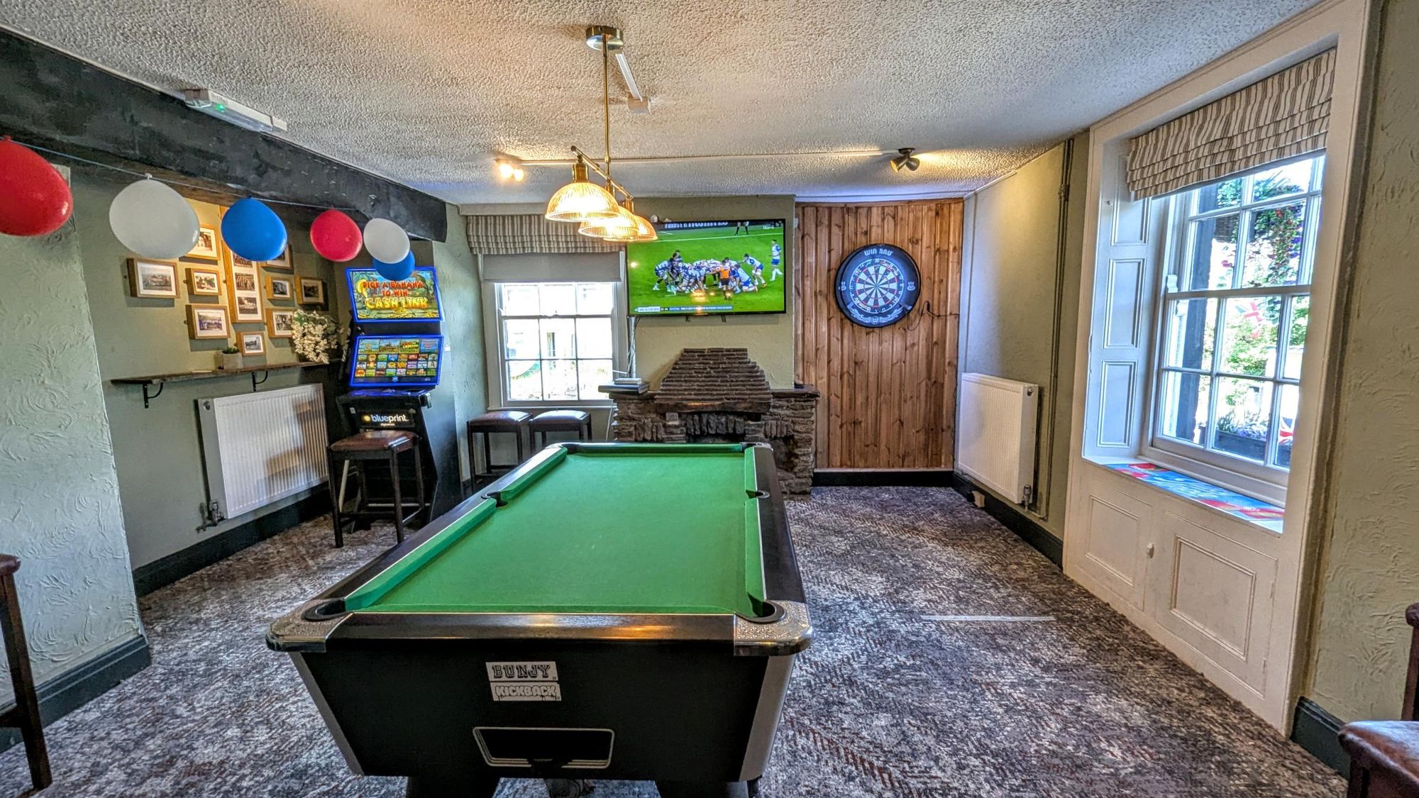 Pool, darts & TV. (Bar). Published on 11-05-2025