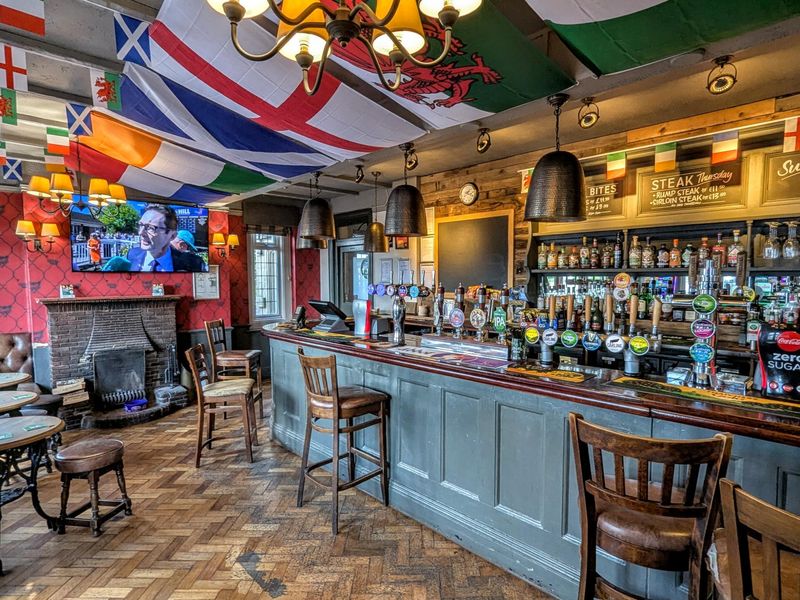 (Bar). Published on 11-05-2025 