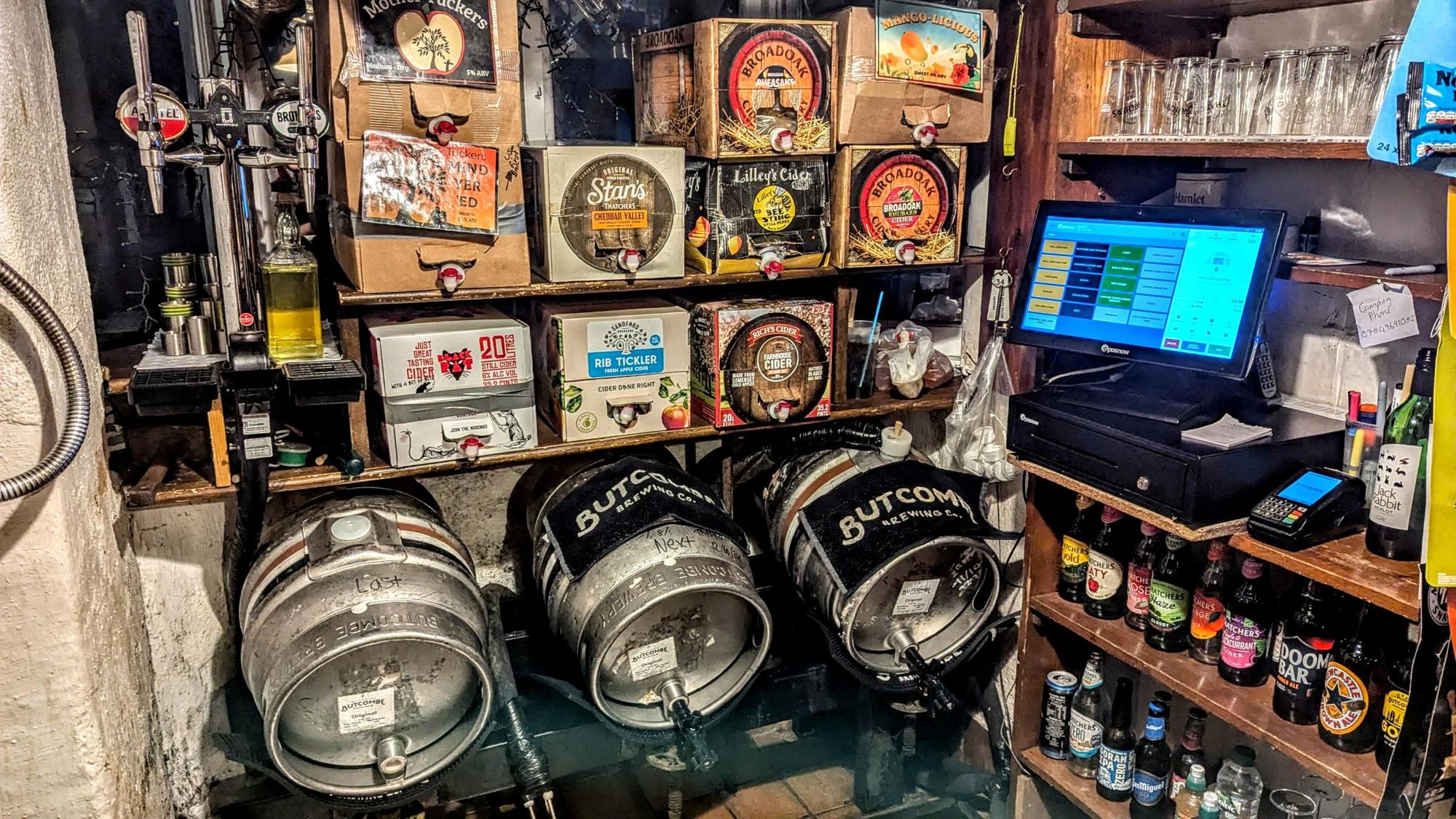 Original old bar and stillage. (Bar). Published on 23-11-2024