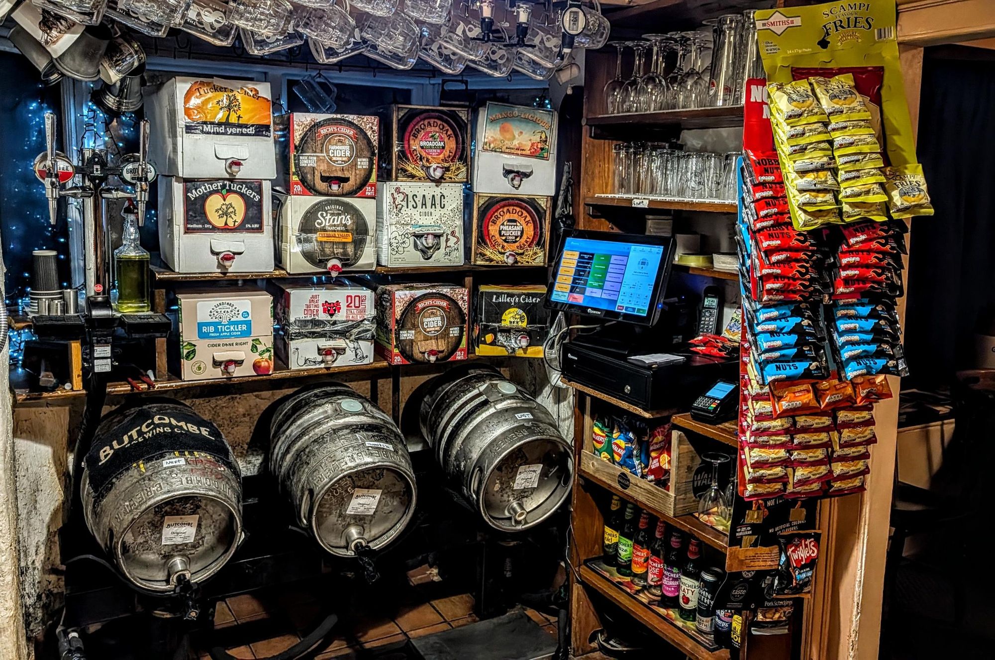 Serving Room. (Bar). Published on 27-09-2026