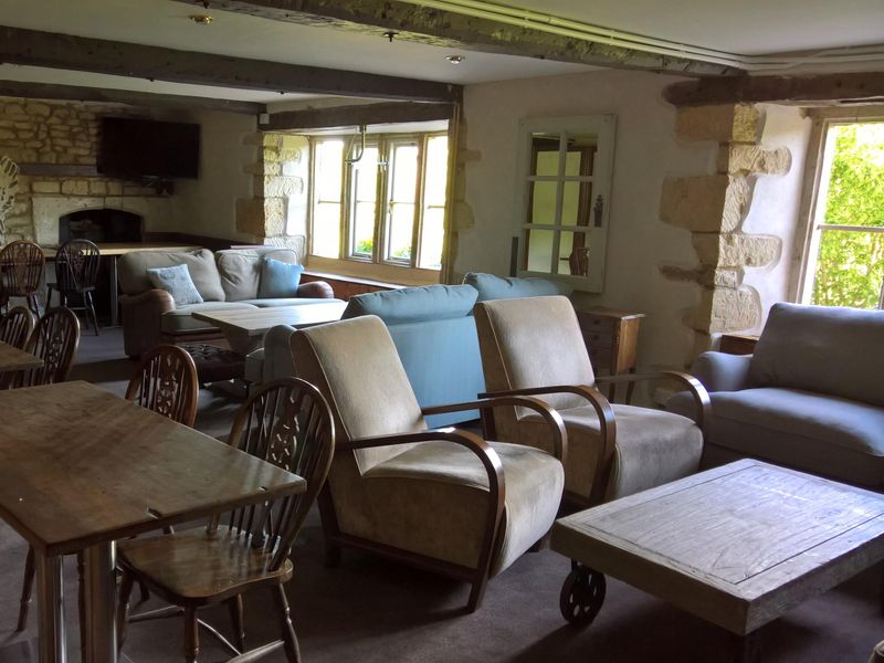 2017 Upstairs Room. Published on 11-02-2025