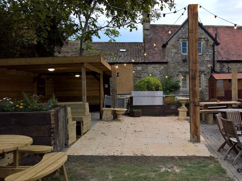 Upper Terrace. (Garden). Published on 14-01-2020