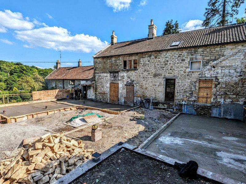 May 2024 - Rear view during renovation. (External, Garden). Published on 20-05-2024