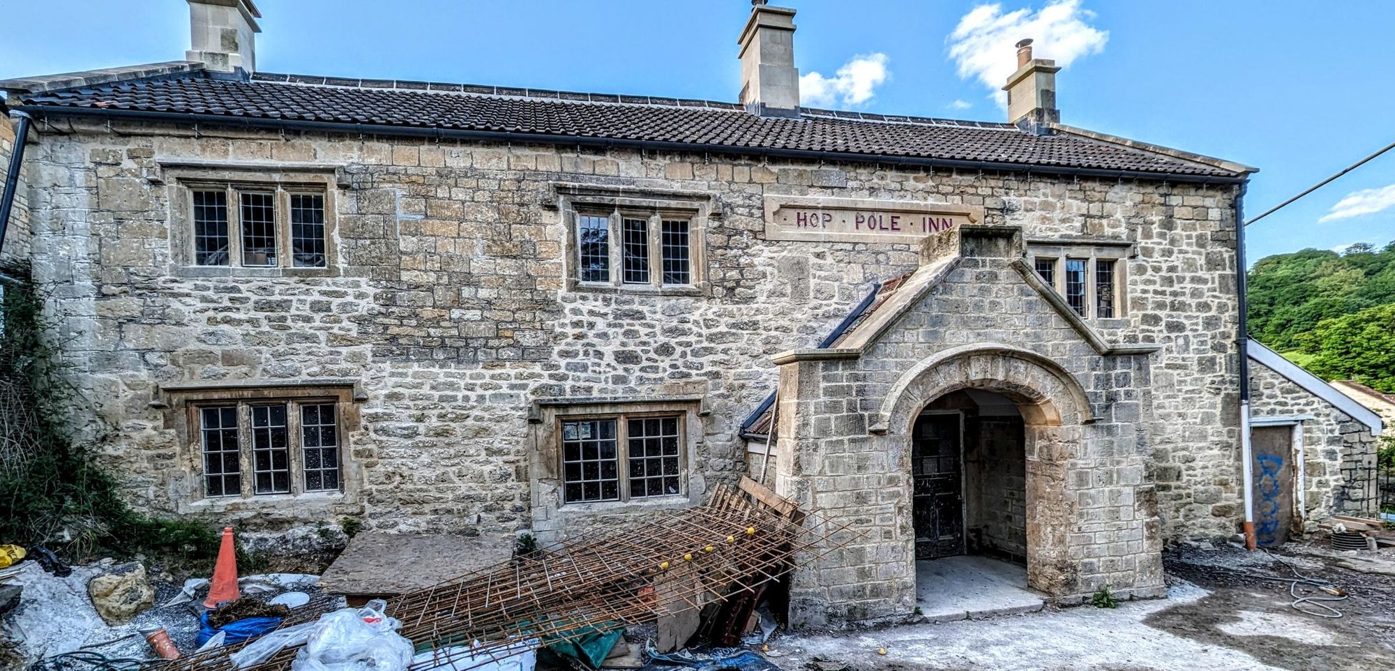 May 2024 - Front view during renovation. (External). Published on 20-05-2024