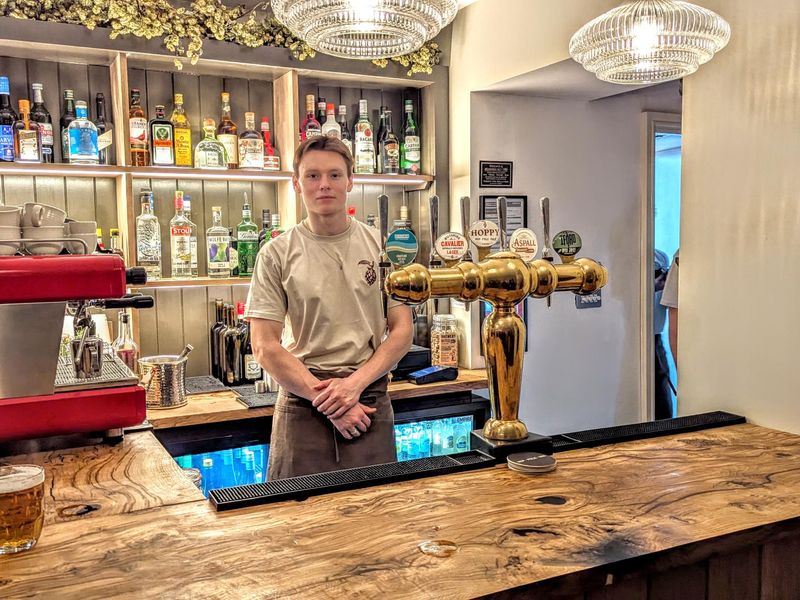 (Bar). Published on 28-01-2025 