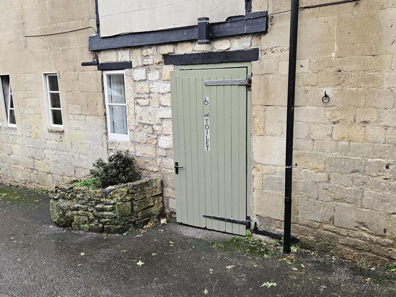 External accessible toilet - Dec 2025. Published on 01-12-2025 