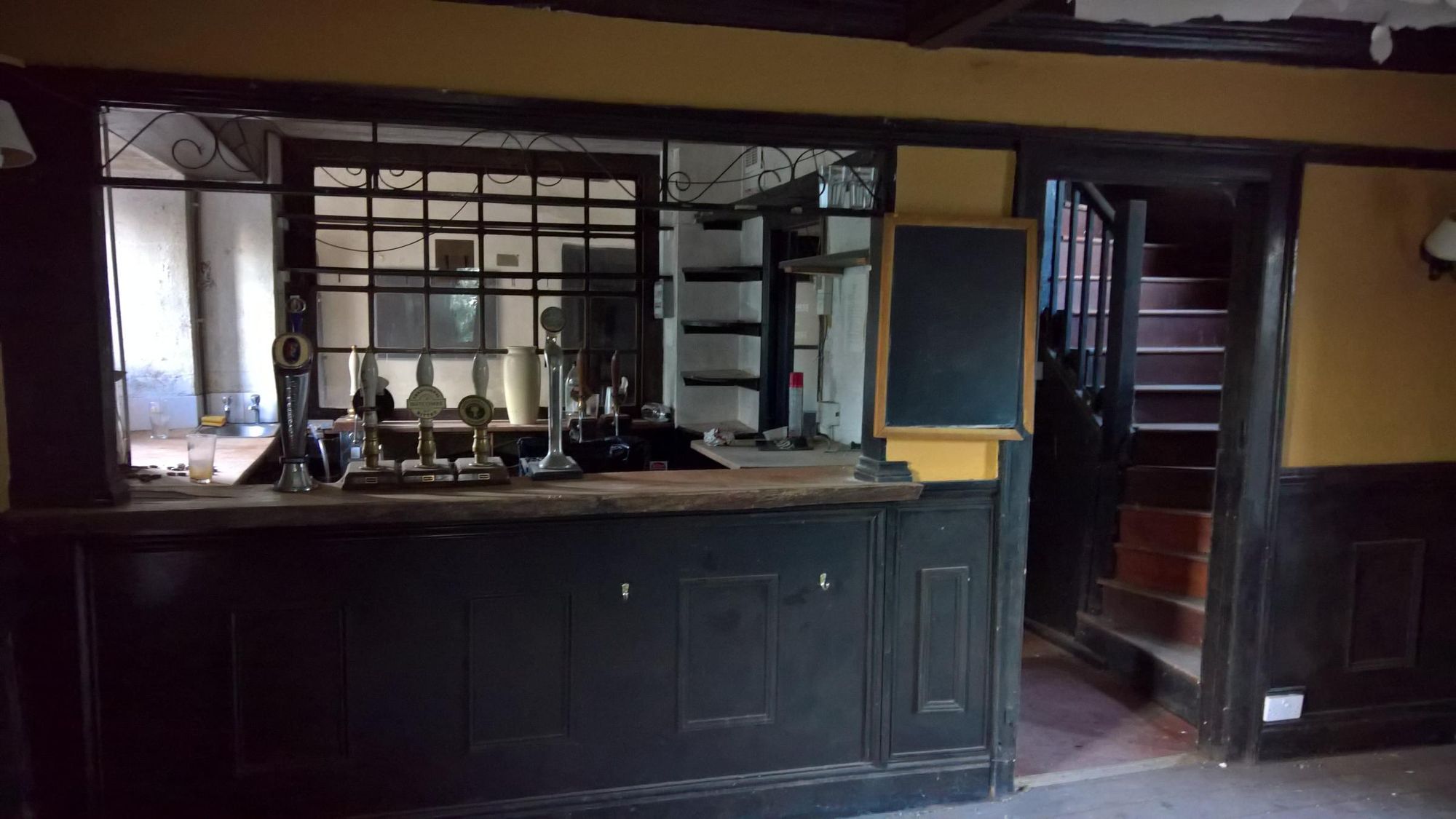 2016 - Bar prior to renovation. (Bar). Published on 06-09-2026