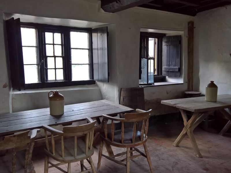 2016 - Right hand (north) taproom prior to renovation. Published on 06-09-2026 