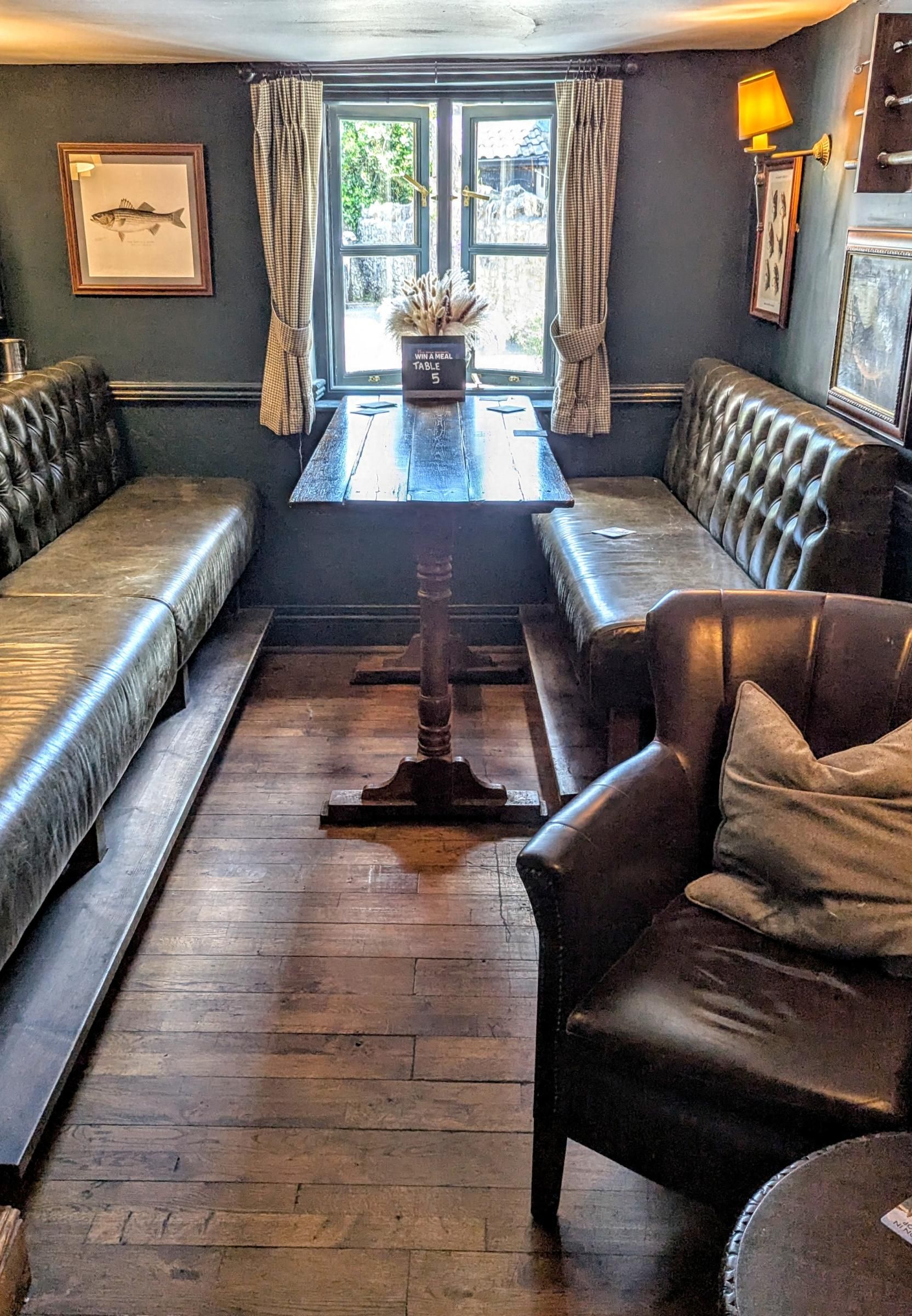 (Bar). Published on 10-05-2025