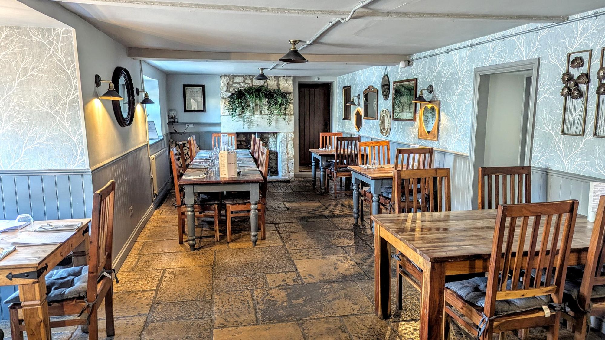 (Restaurant). Published on 24-08-2025