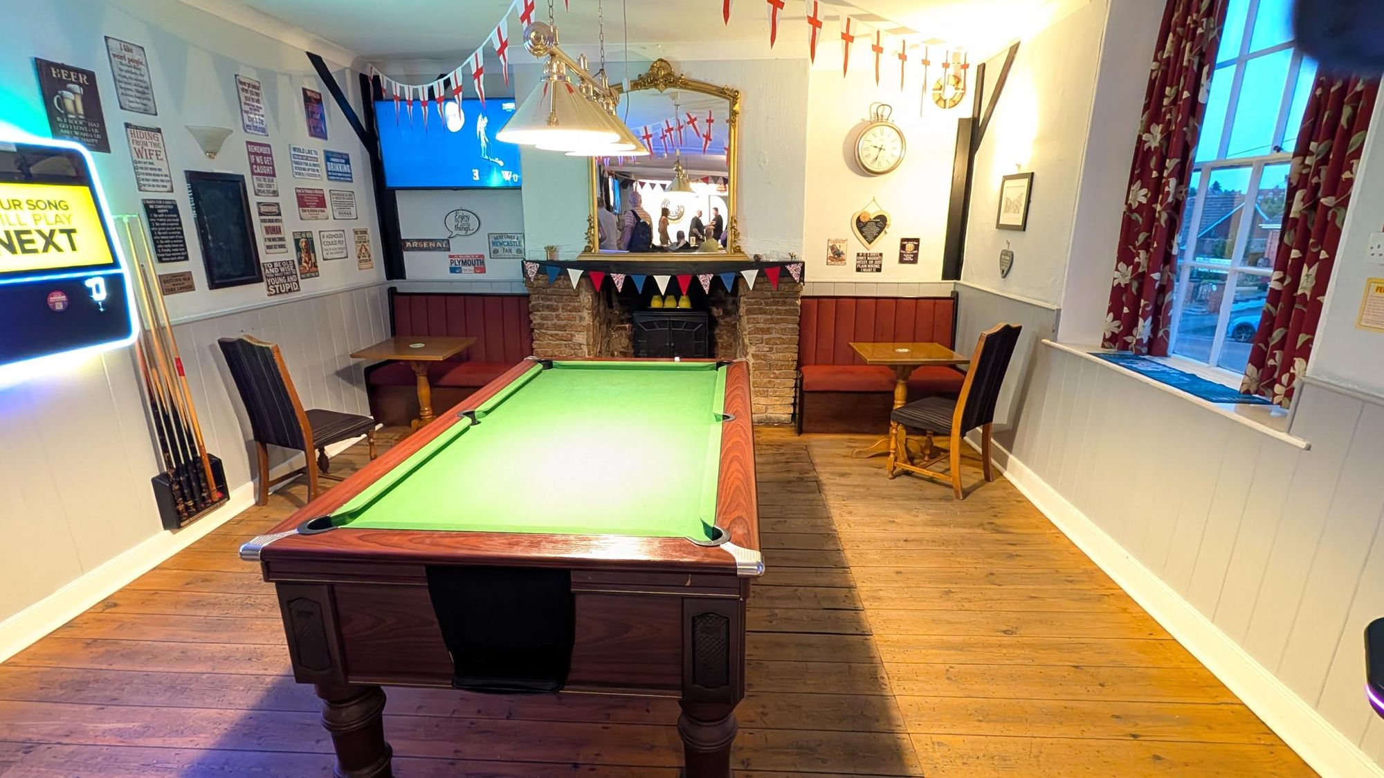 Pool table in main bar. (Bar). Published on 15-10-2026